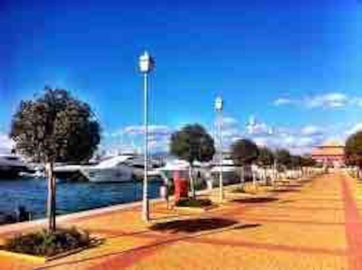 Paleo Faliro Athens Fully Equipped 2 Bedrooms 90 Sqm Big Apartment 200M To Free Beach Eksteriør billede