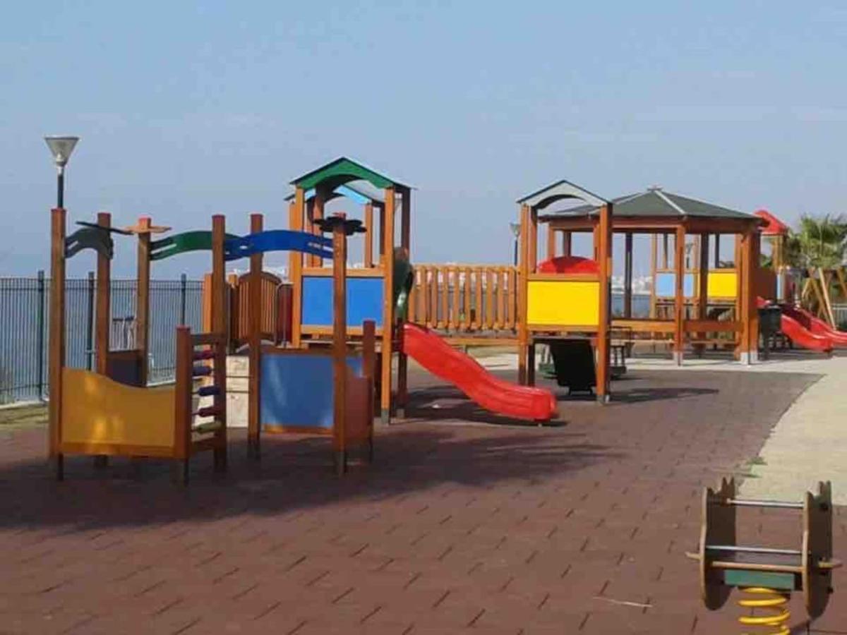 Paleo Faliro Athens Fully Equipped 2 Bedrooms 90 Sqm Big Apartment 200M To Free Beach Eksteriør billede